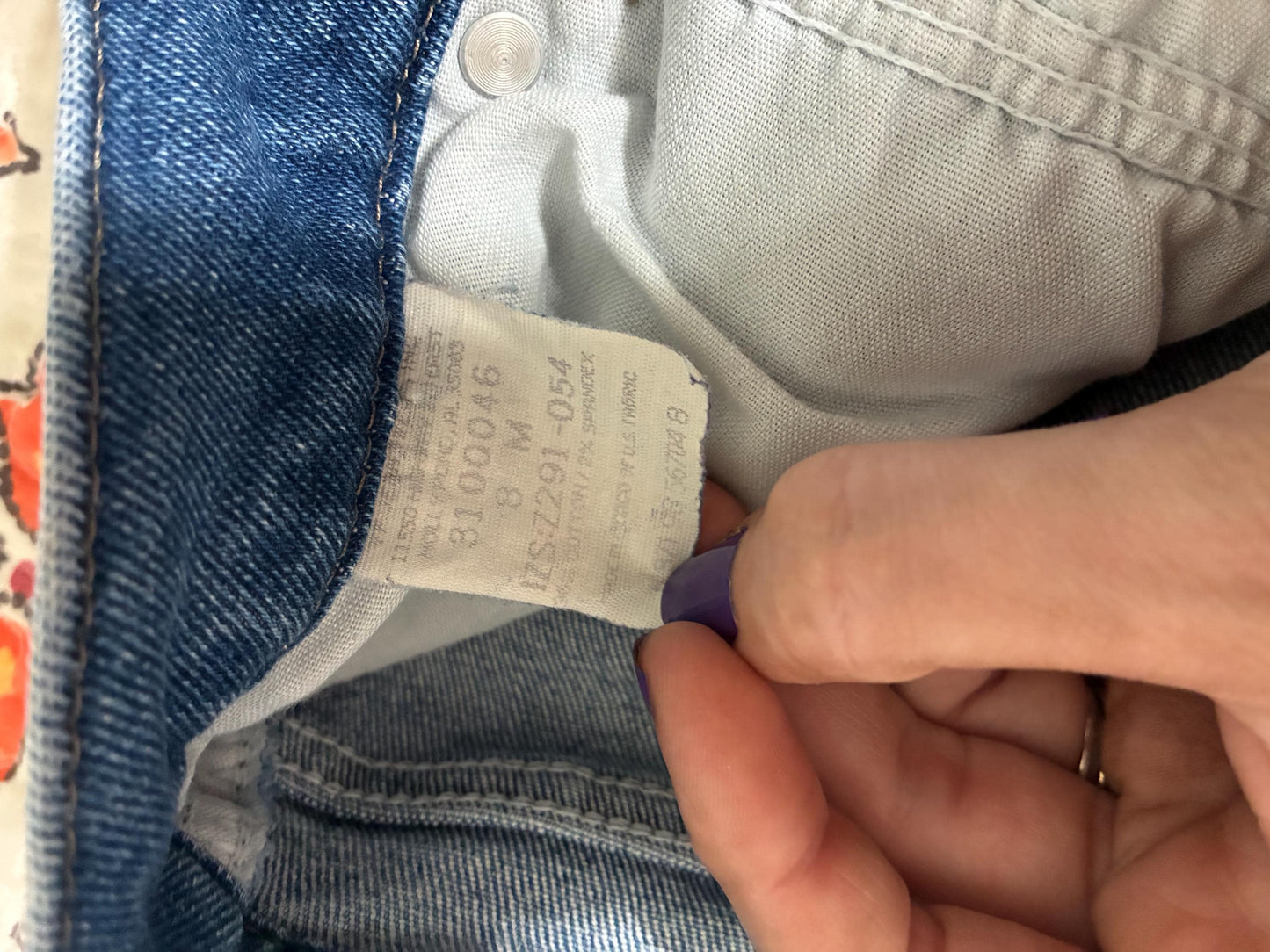 hand painted peony 90s Lee Women’s capri jeans