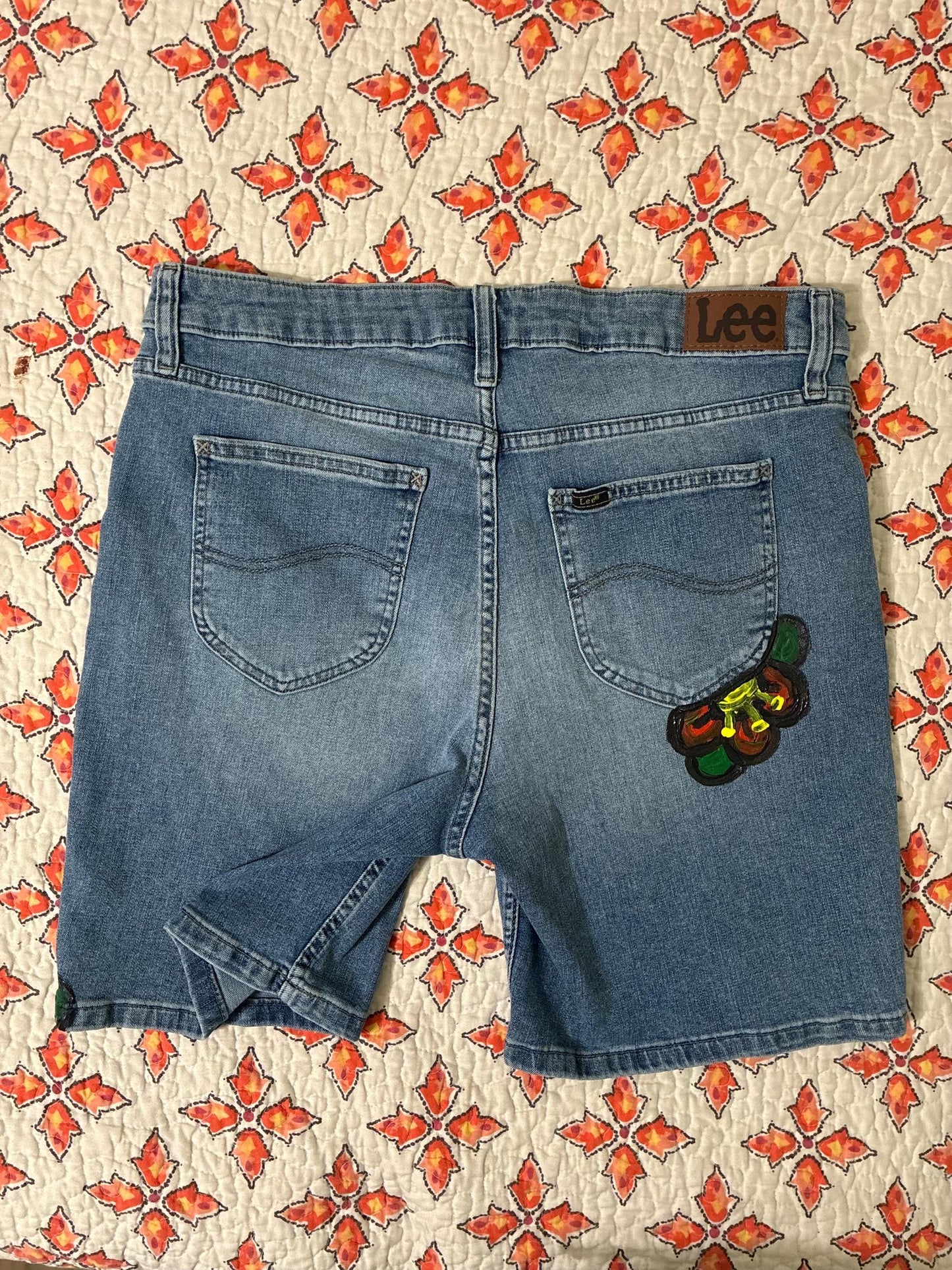 Lee brand Women’s painted shorts