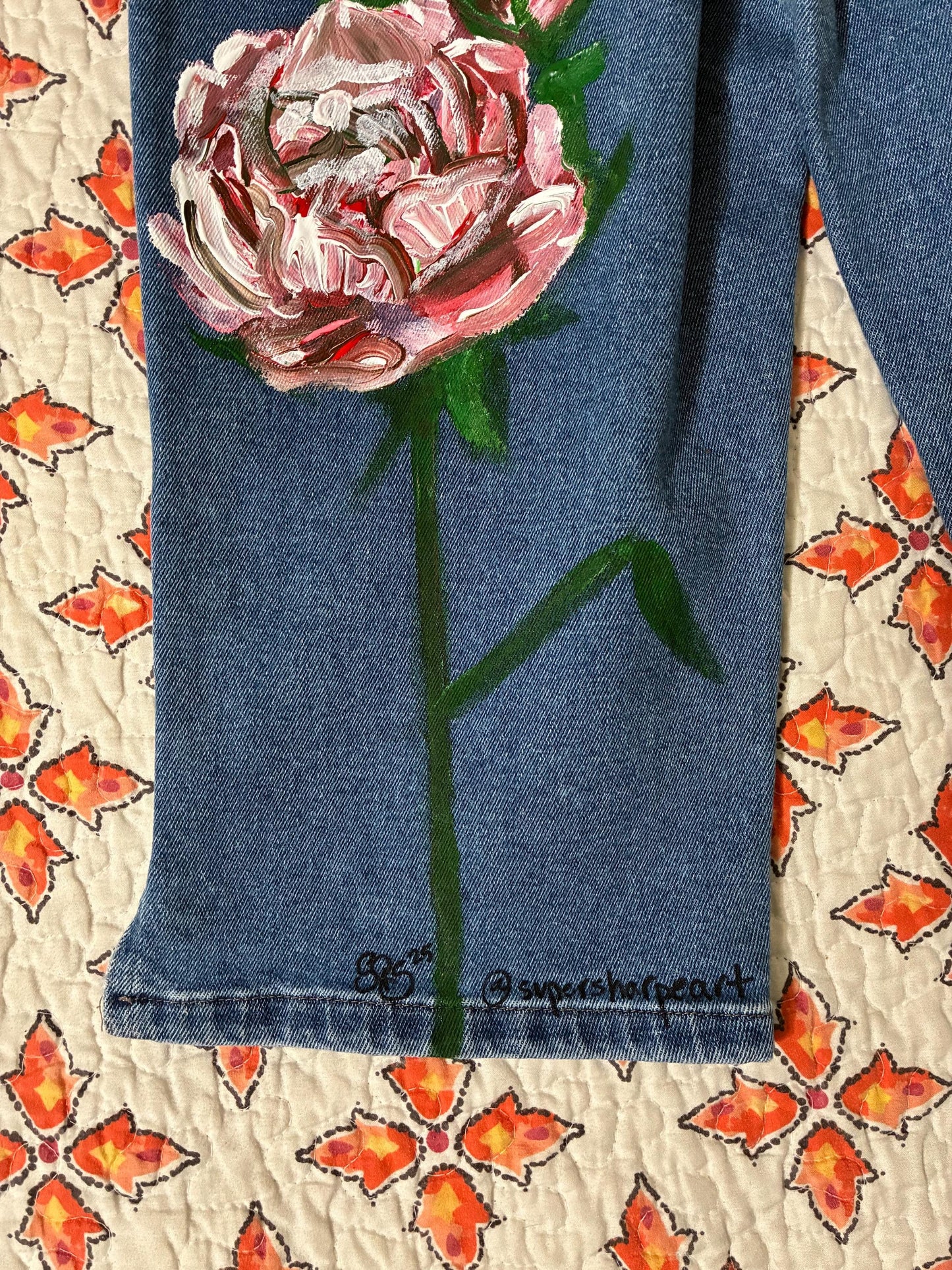 hand painted peony 90s Lee Women’s capri jeans