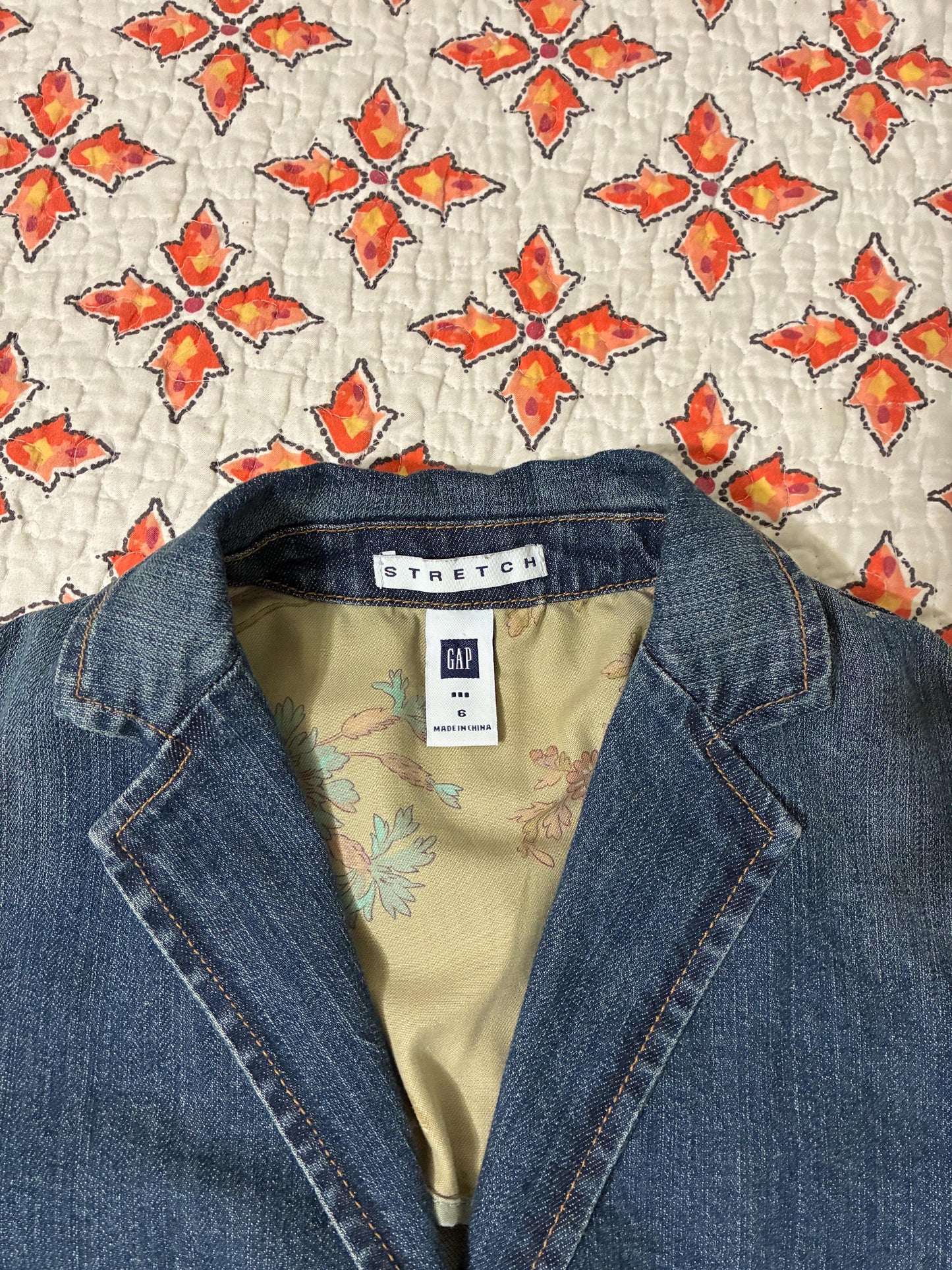 Gap brand women’s jean jacket handpainted with tulips